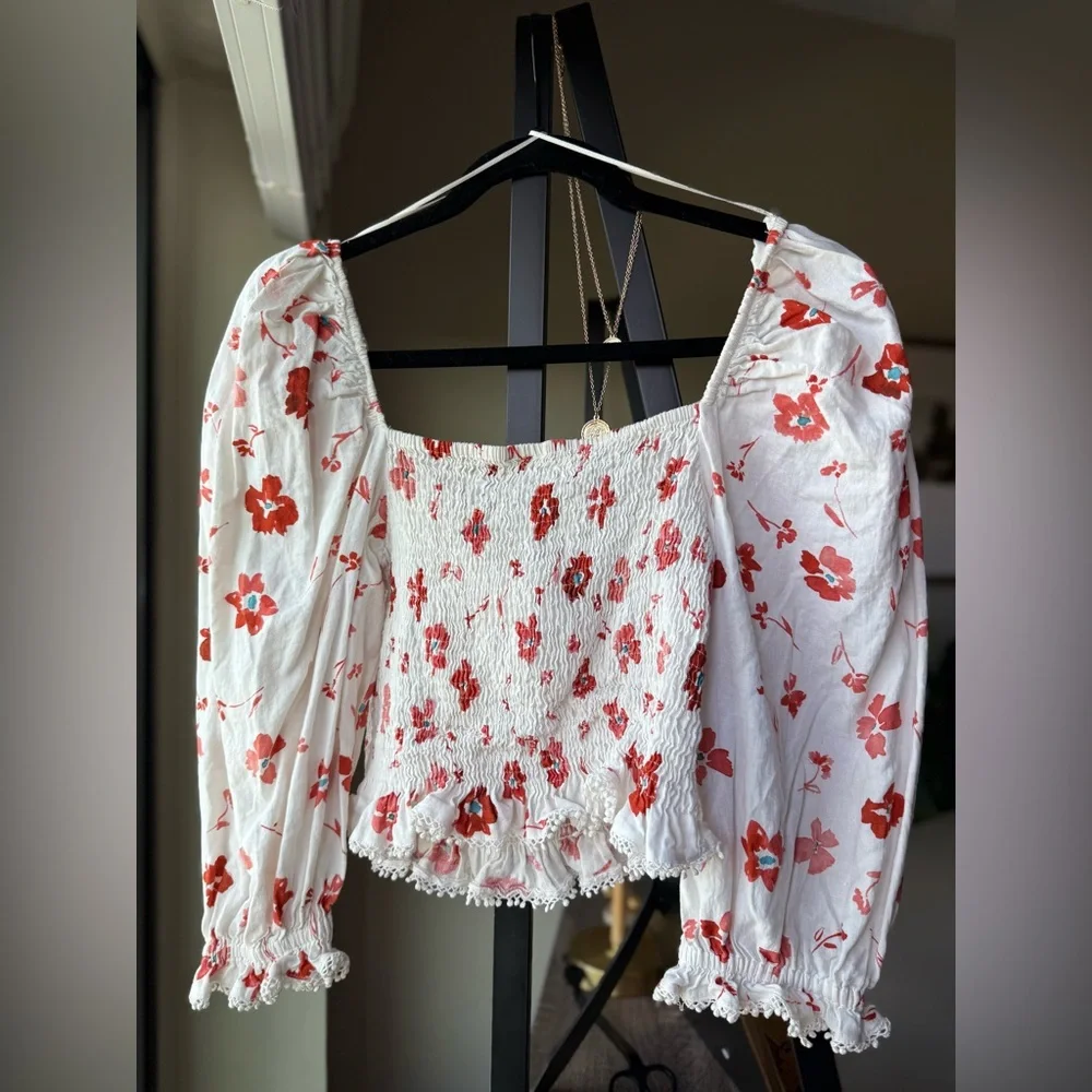 Zara Floral Blouse with Puff Sleeves Size Medium